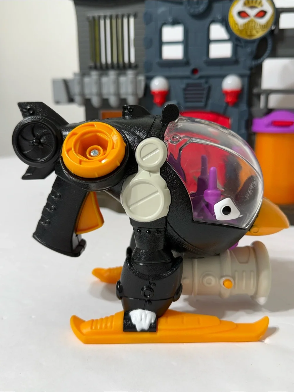 Imaginext Legends of Batman Gotham City Crime Alley DC Super Friends w/ Penguin